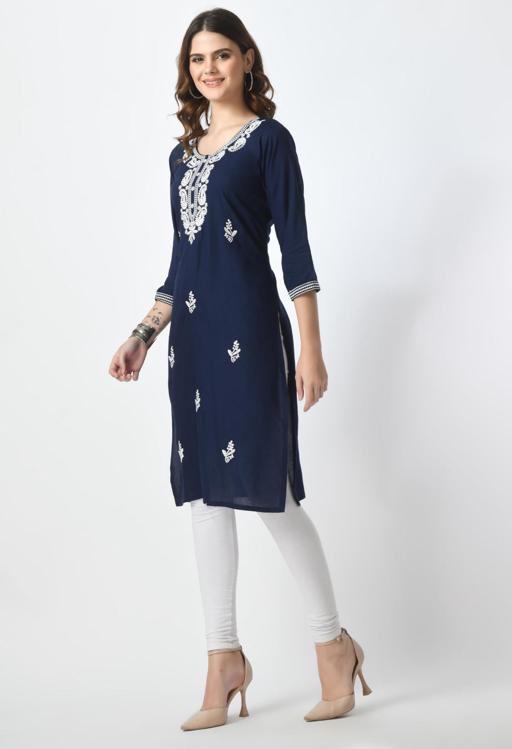 LIBOZA Kurta for Women – Lakhnowi Chikankari Embroidered Ladies Kurti, Stylish Girls Top, Ethnic Full Kurtas, Straight Design Kurtis for Woman
