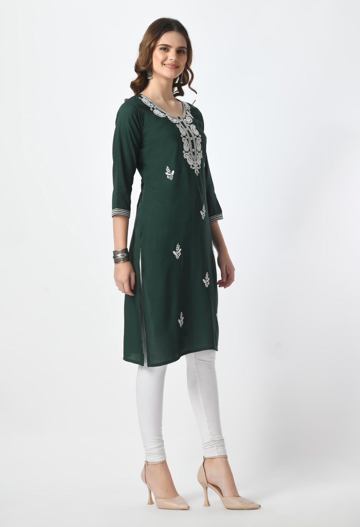 LIBOZA Kurta for Women – Lakhnowi Chikankari Embroidered Ladies Kurti, Stylish Girls Top, Ethnic Full Kurtas, Straight Design Kurtis for Woman