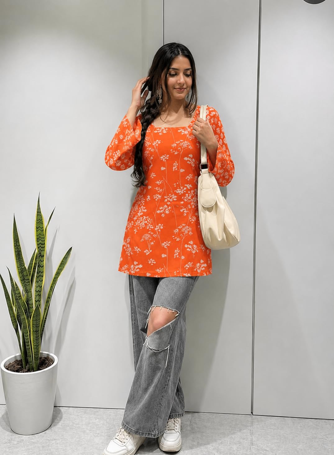 SONISHA Women's Rayon Floral Print Short Kurti for Women Elegance Square Neck, Long Sleeves with Style Criss Cross Back Kurti, Top for Office Wear, Casual, Outdoor