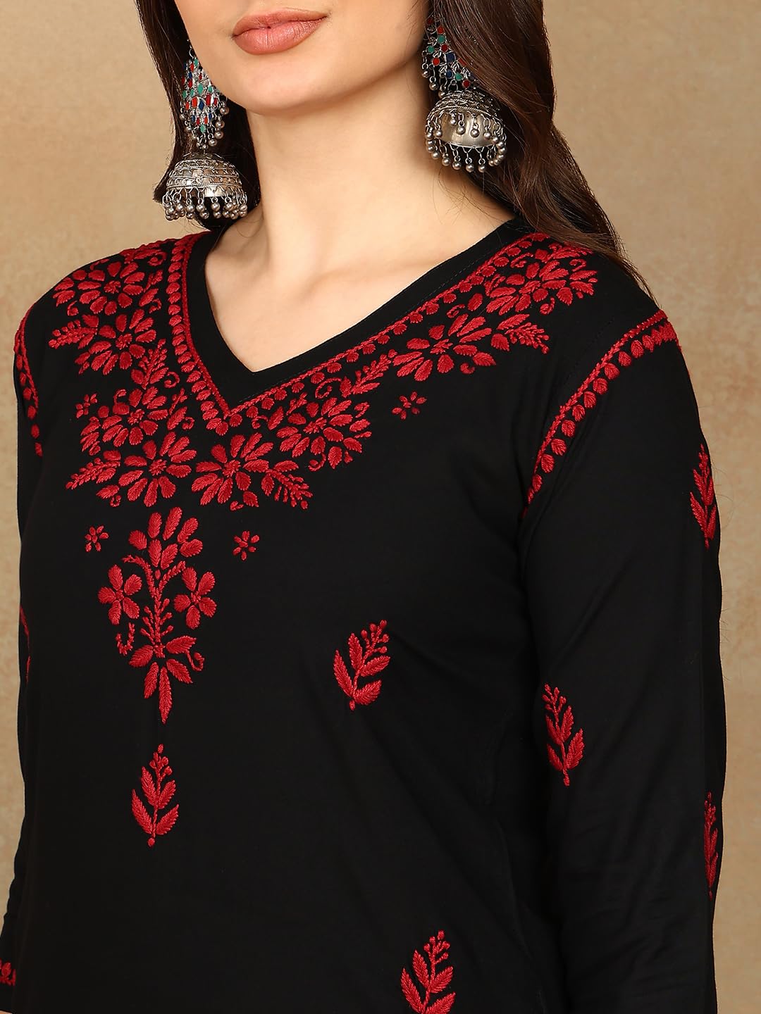 Vahson Women Black & Red Floral Hand Embroidered Chikankari Straight Kurta Kurti