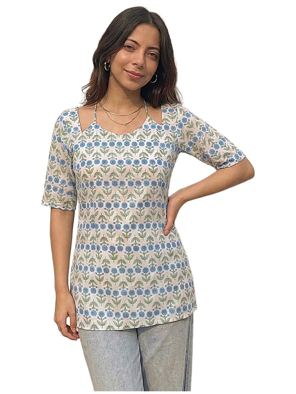 ANNI Designer Women’s Viscose Printed Short Kurti | Straight Fit Ethnic Top with Square Neck | Bell Sleeve Casual Indian Kurta for Office College, Party